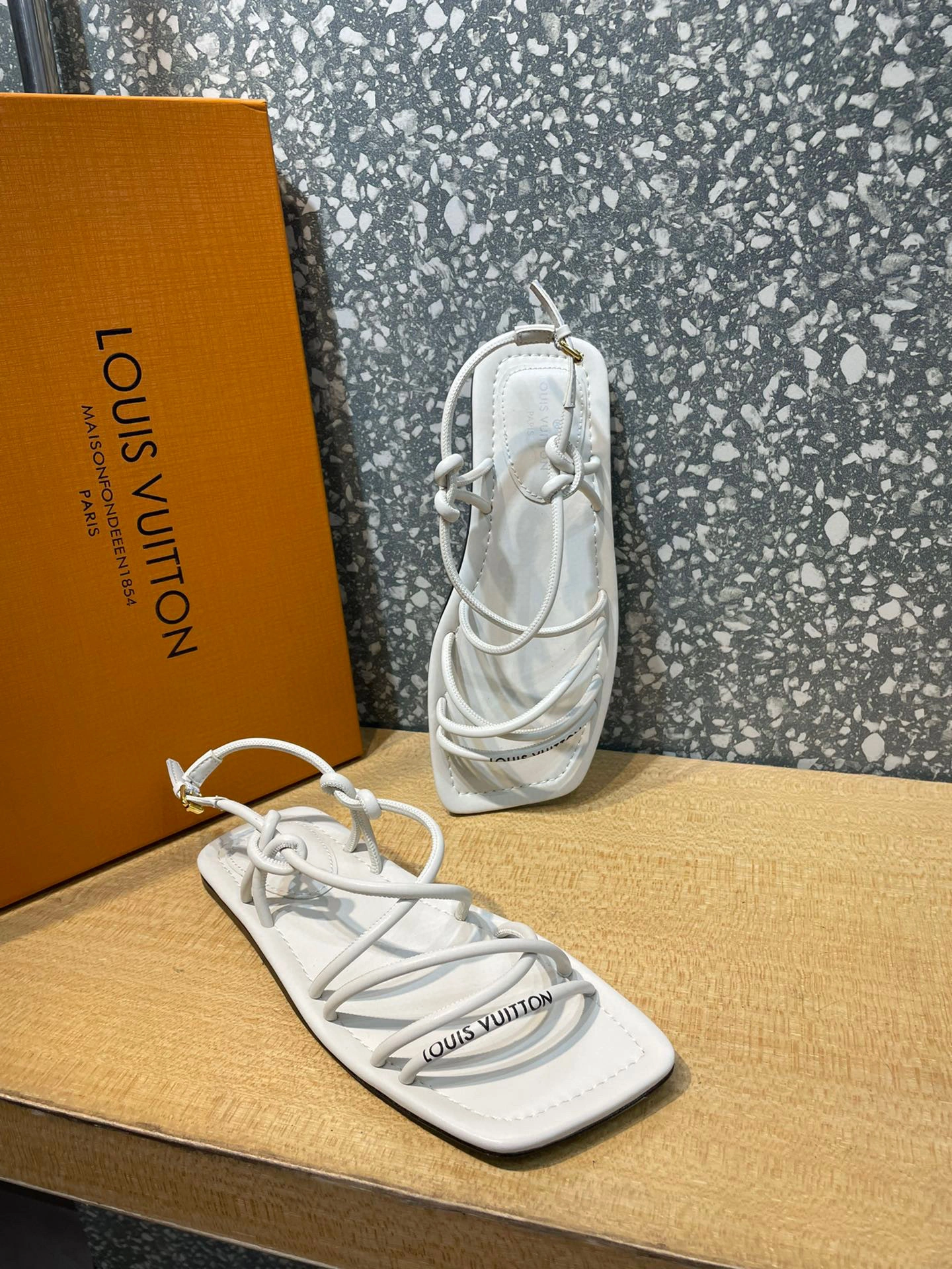 coco-- Heel height5.5cm  9.5cm Urban Twist item : B-X027B2577